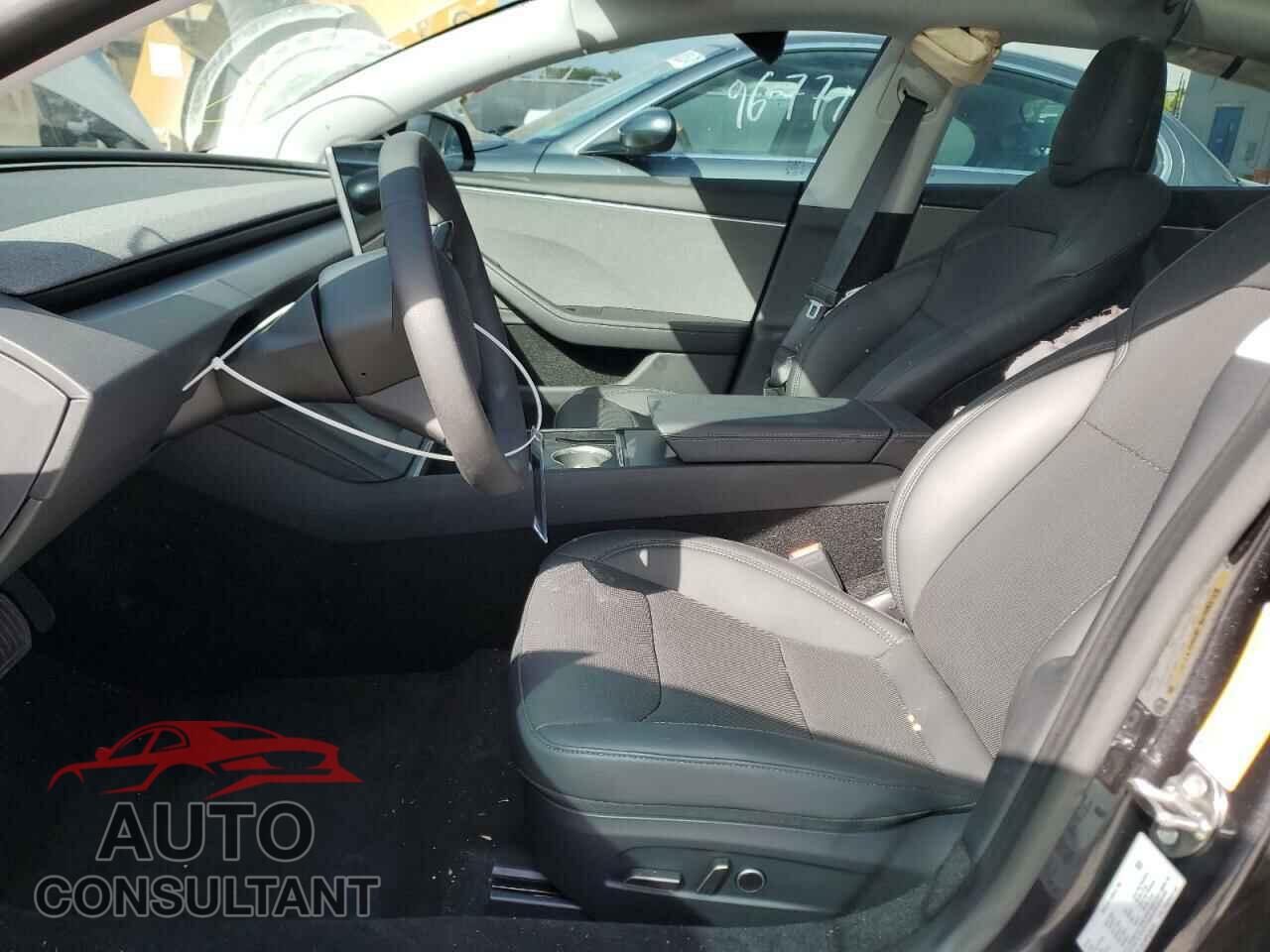 TESLA MODEL 3 2024 - 5YJ3E1EA7RF826476