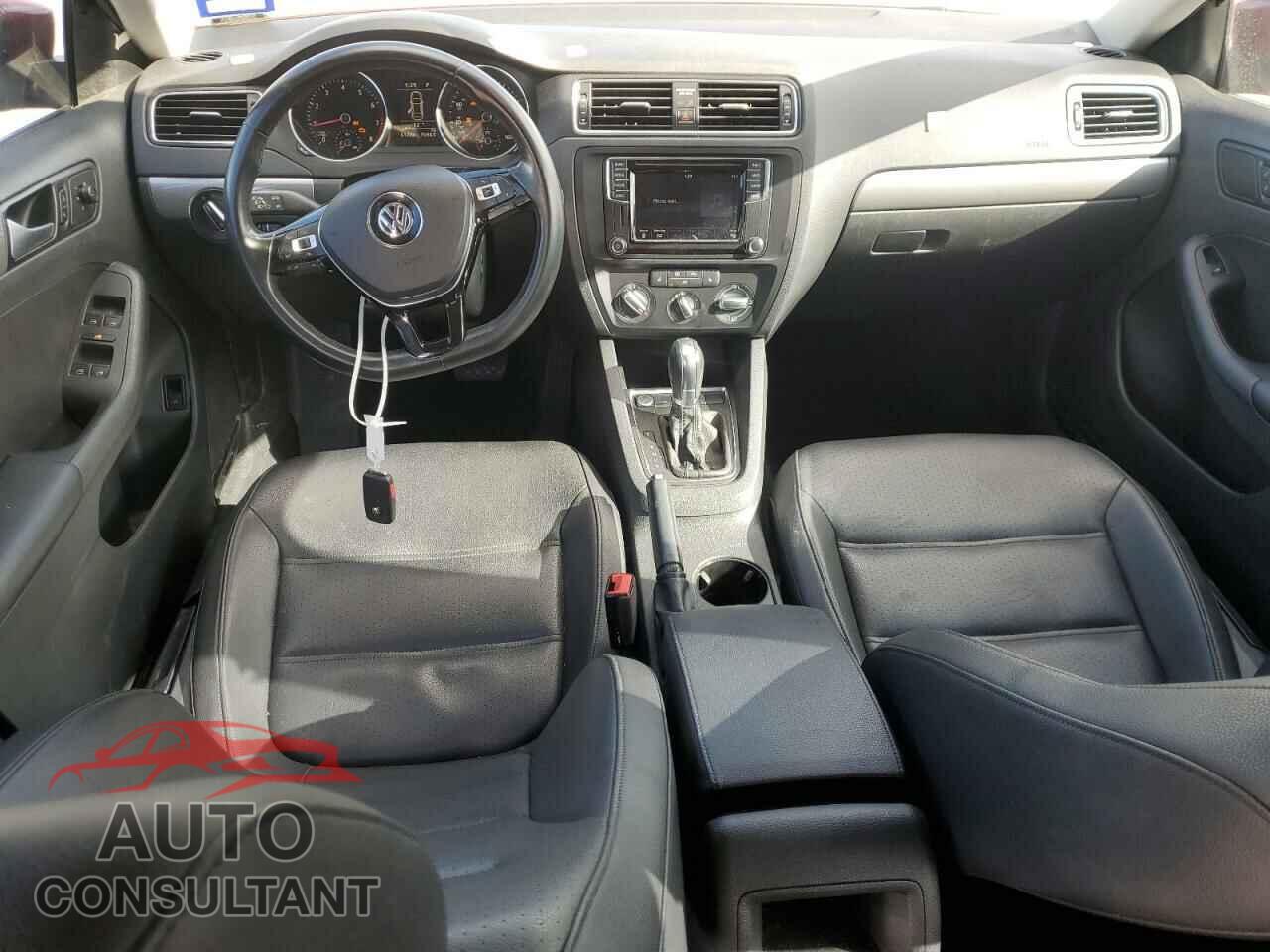 VOLKSWAGEN JETTA 2017 - 3VWDB7AJ9HM336764