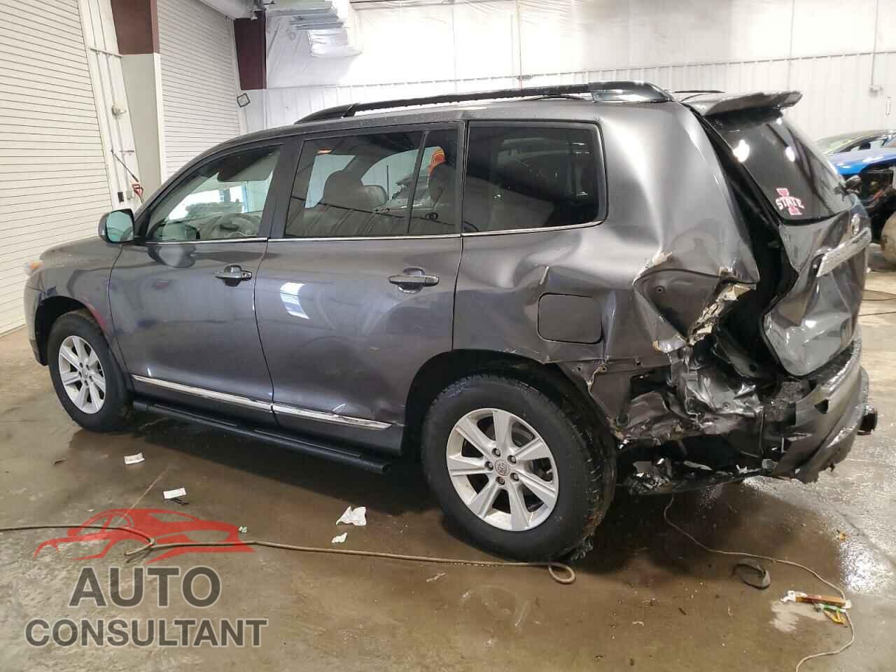 TOYOTA HIGHLANDER 2011 - 5TDBK3EH2BS084356