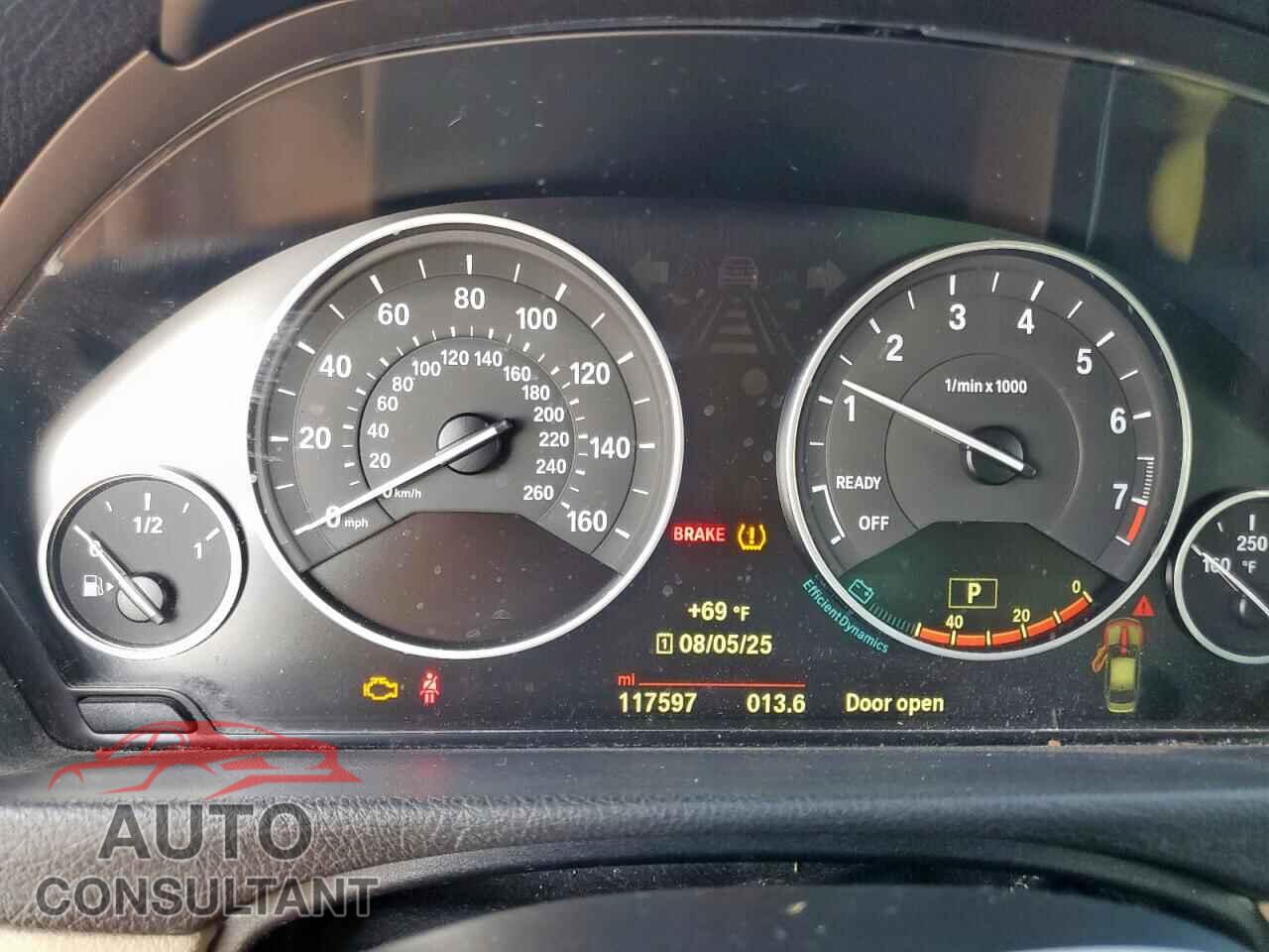 BMW 3 SERIES 2015 - WBA3B5C5XFF959873