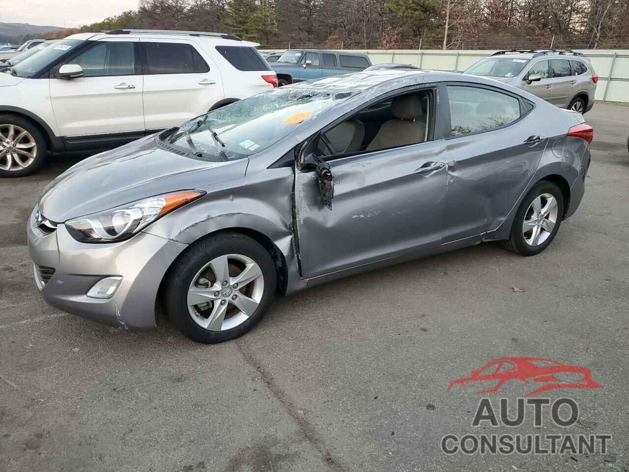 HYUNDAI ELANTRA 2013 - KMHDH4AE0DU638142