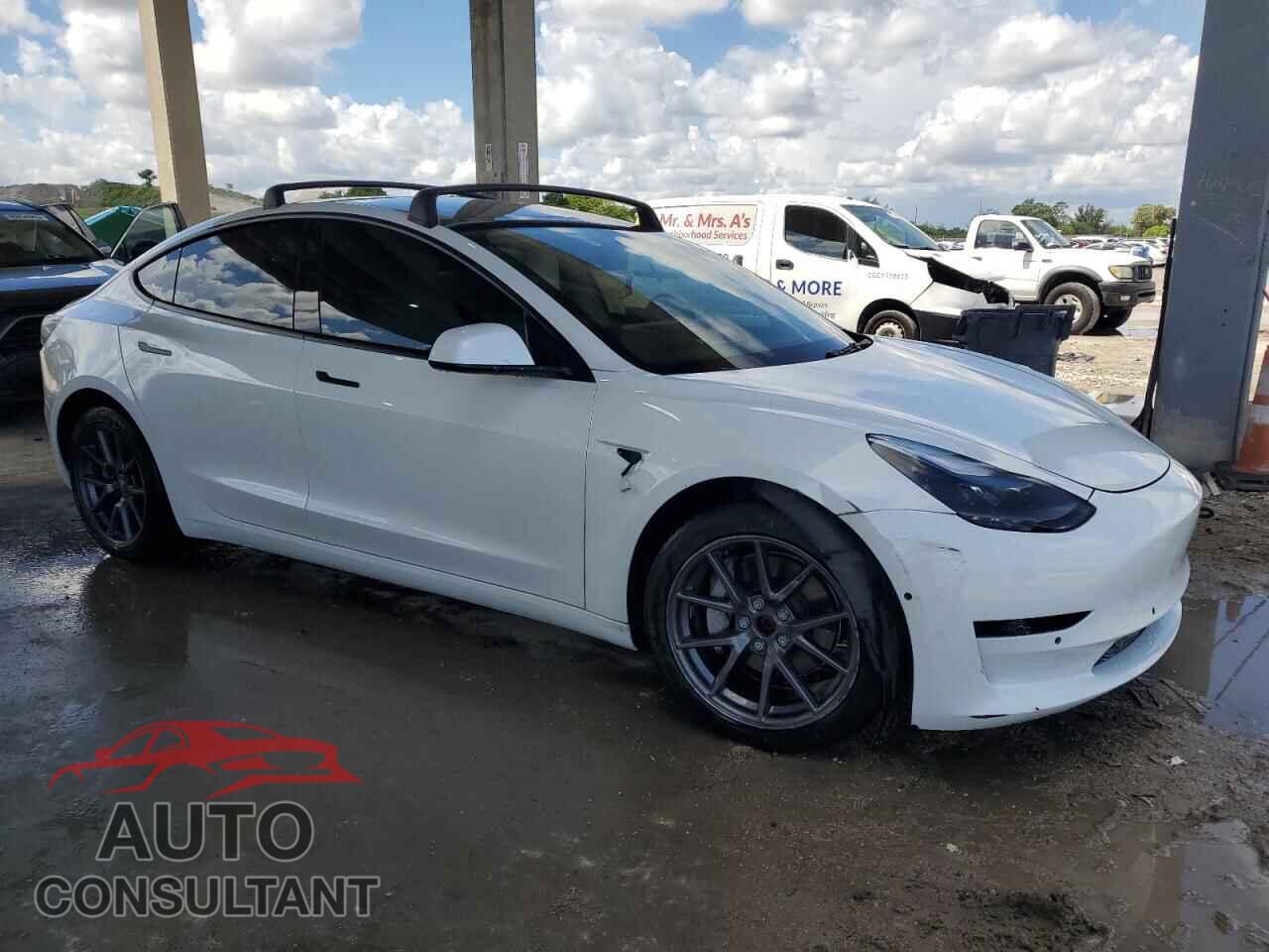 TESLA MODEL 3 2022 - 5YJ3E1EB4NF194264