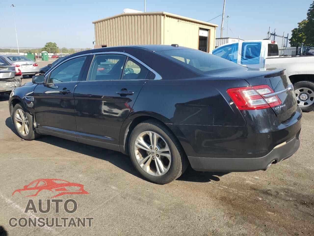 FORD TAURUS 2018 - 1FAHP2E8XJG143190