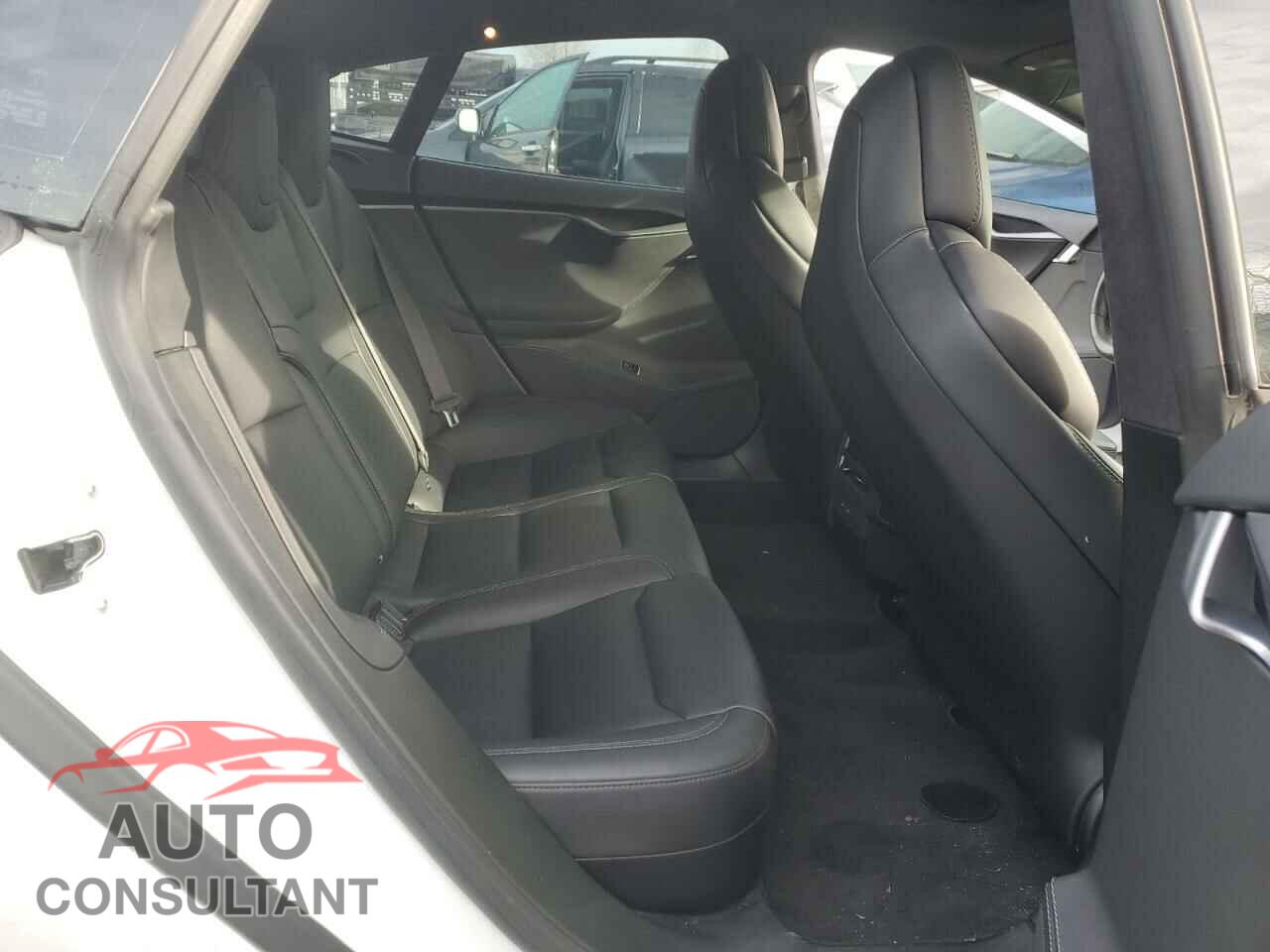 TESLA MODEL S 2018 - 5YJSA1E22JF258657