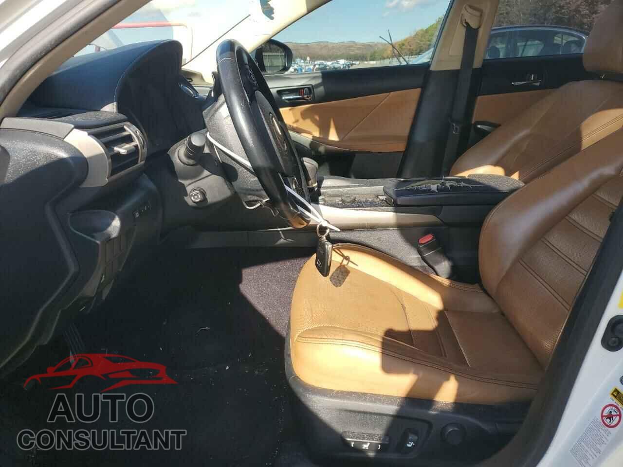 LEXUS IS 2014 - JTHCF1D24E5012920