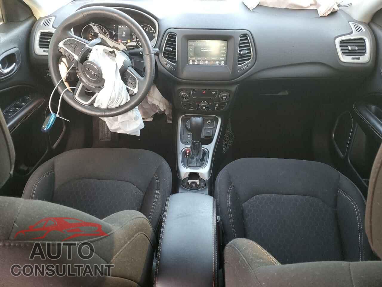 JEEP COMPASS 2021 - 3C4NJDAB1MT552173