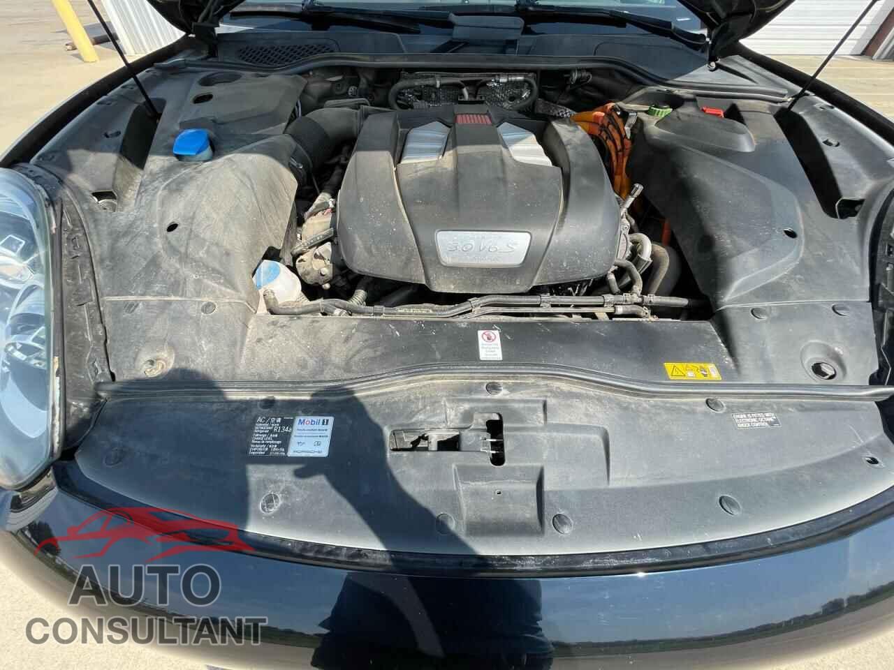 PORSCHE CAYENNE 2016 - WP1AE2A25GLA60042