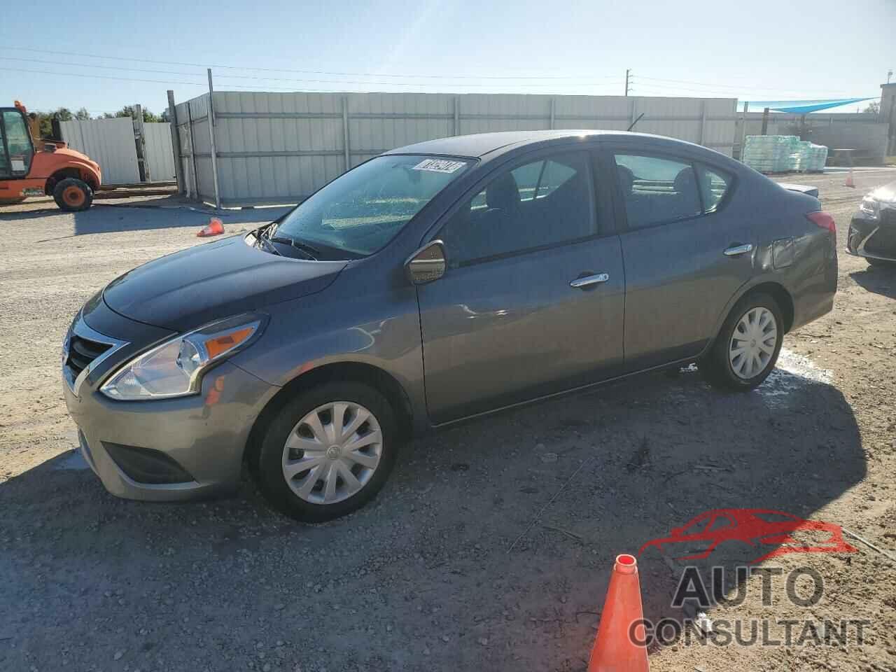 NISSAN VERSA 2018 - 3N1CN7APXJL824663