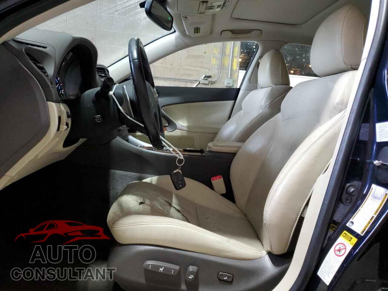 LEXUS IS 2010 - JTHCF5C21A5038460