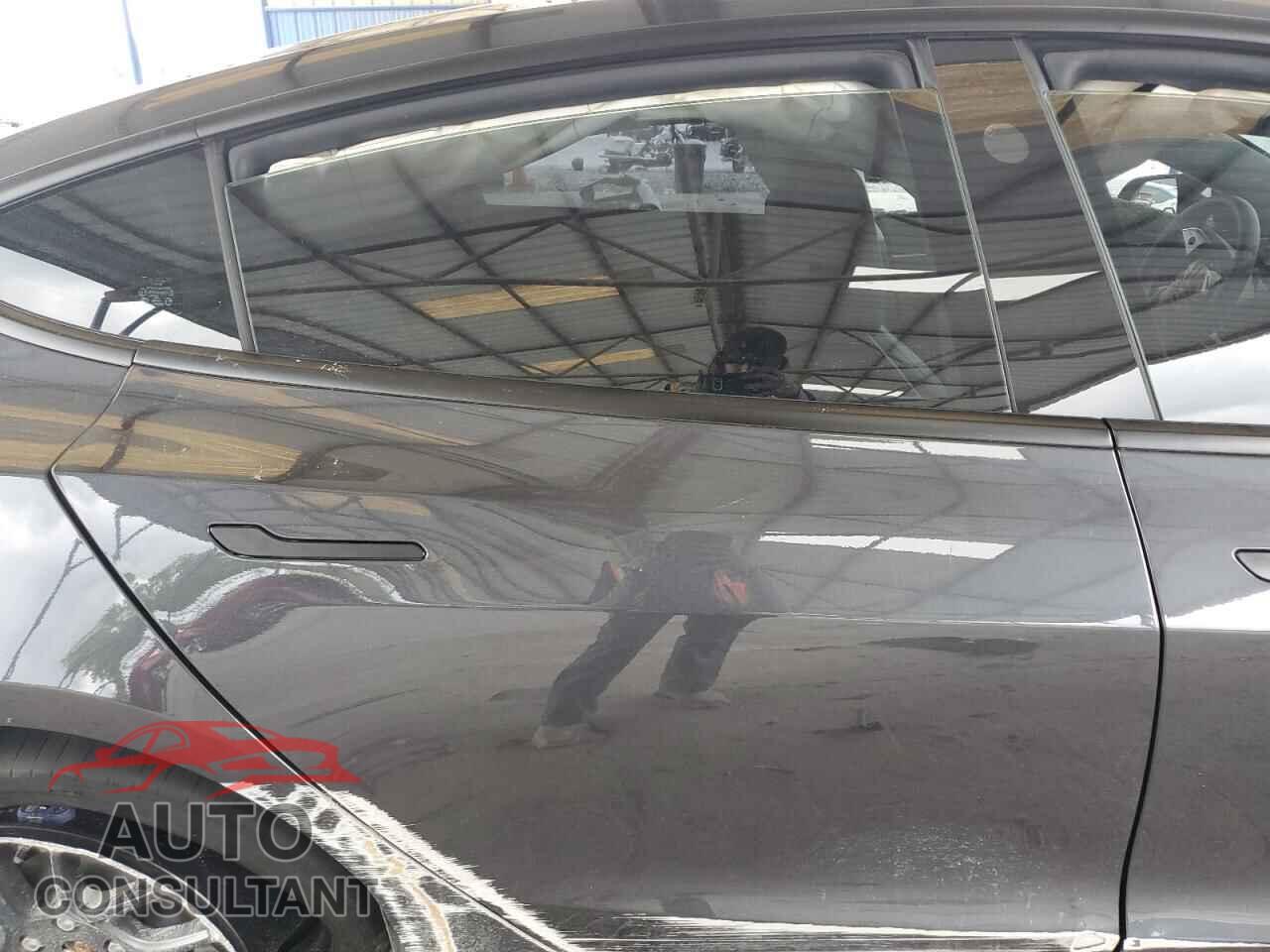 TESLA MODEL 3 2024 - 5YJ3E1EA5RF854924
