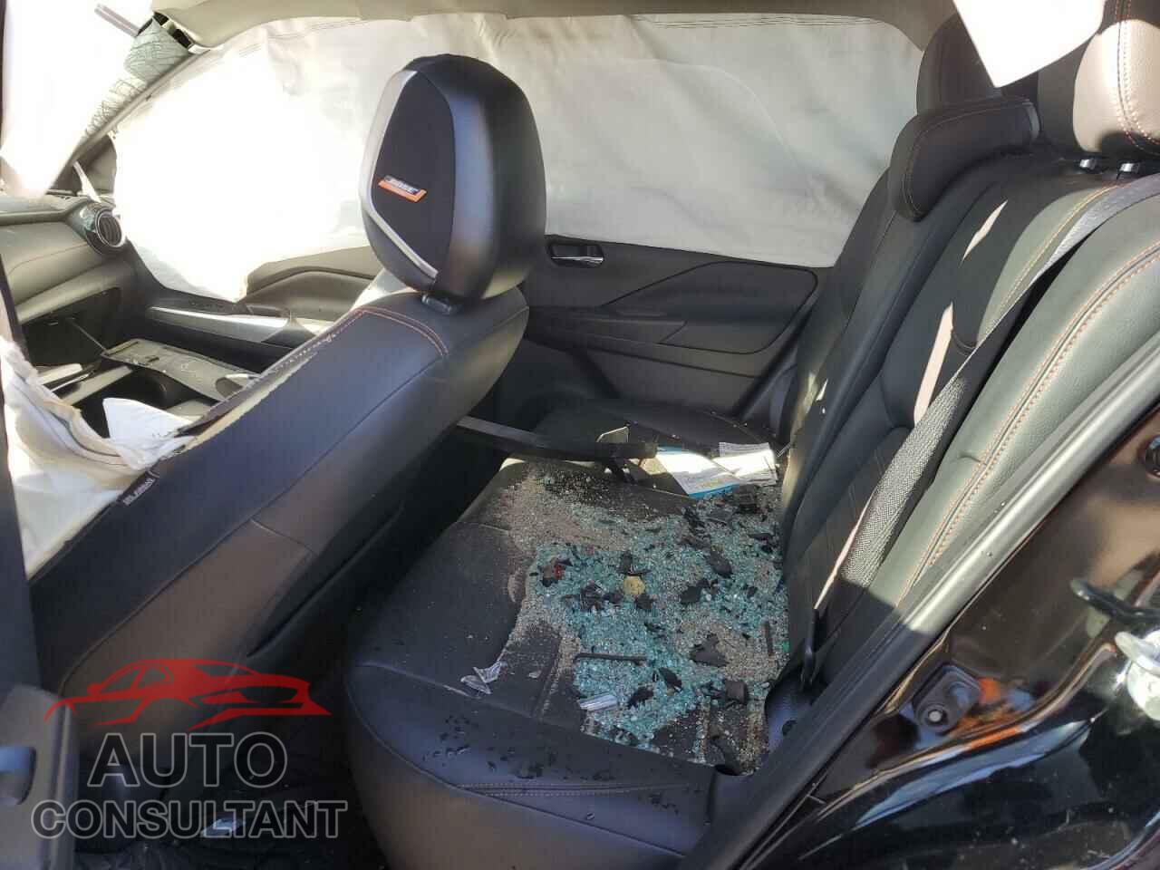 NISSAN KICKS 2019 - 3N1CP5CU3KL567901