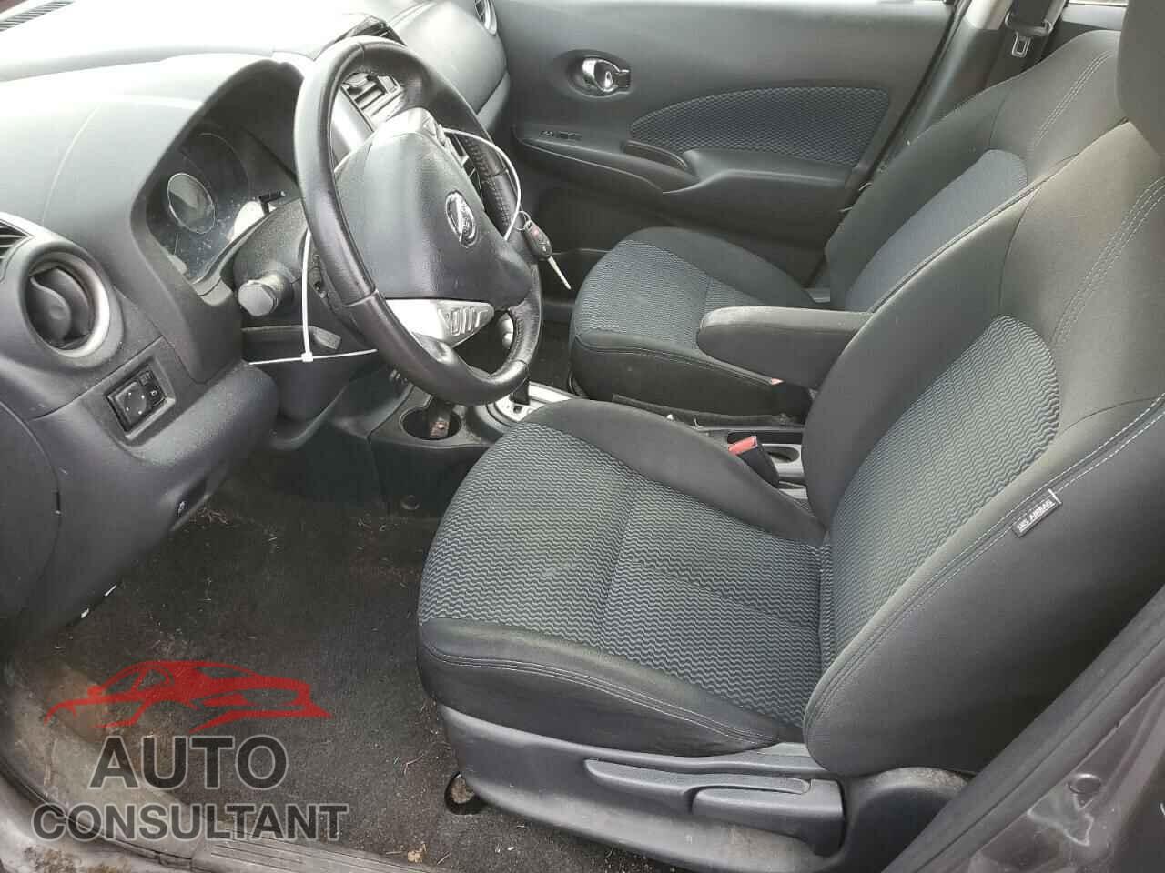 NISSAN VERSA 2017 - 3N1CE2CP3HL368838