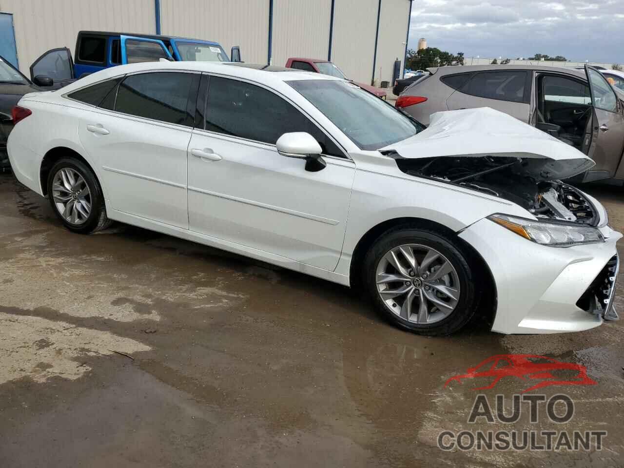 TOYOTA AVALON 2022 - 4T1AZ1FB3NU078258