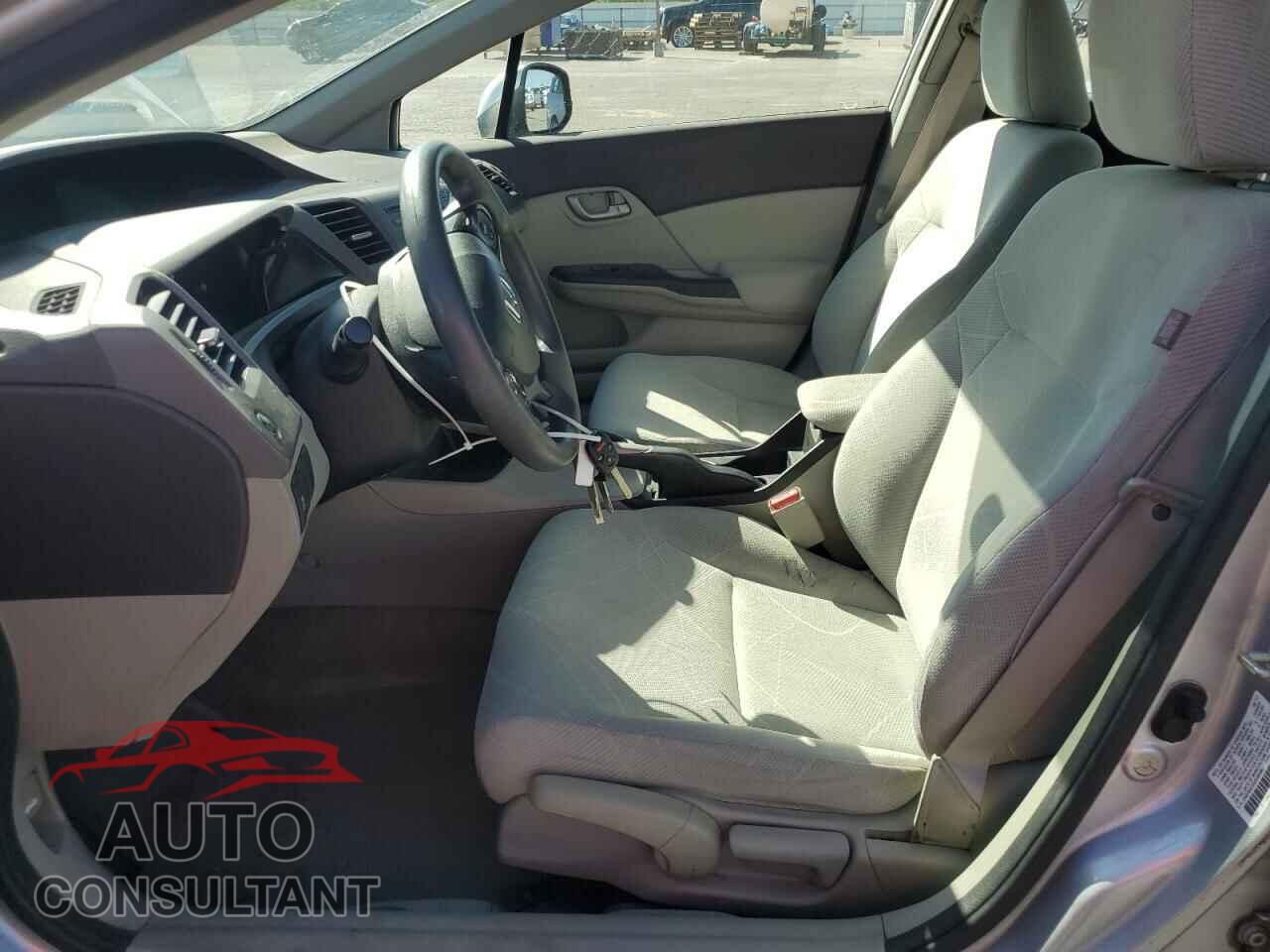 HONDA CIVIC 2012 - 2HGFB2F55CH590961
