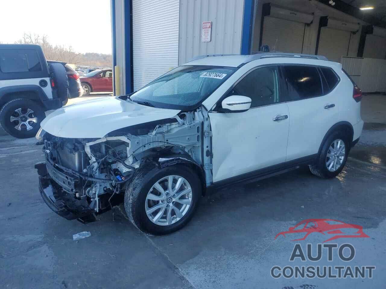 NISSAN ROGUE 2017 - KNMAT2MT7HP611688