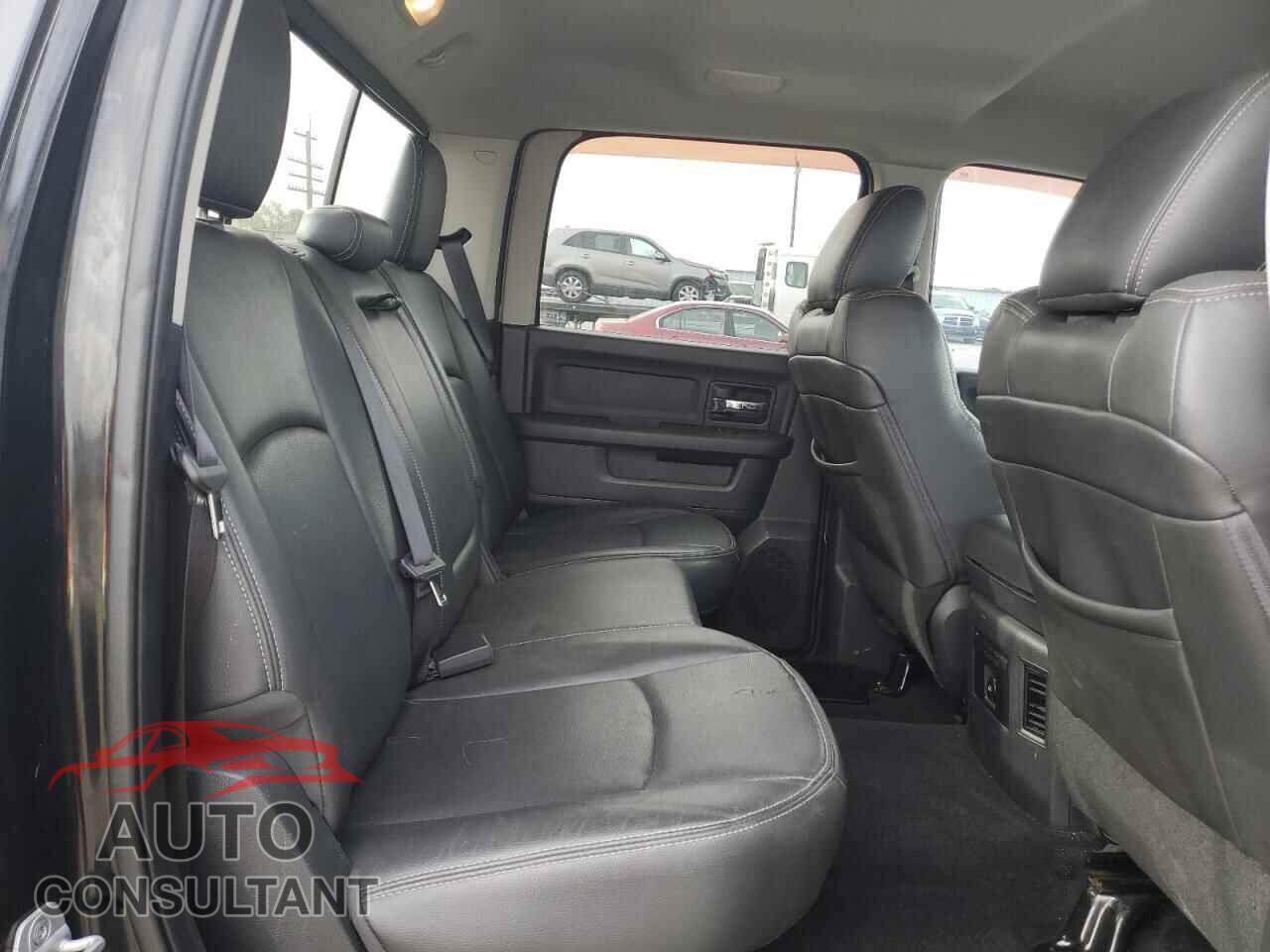DODGE RAM 1500 2012 - 1C6RD7MT5CS305812