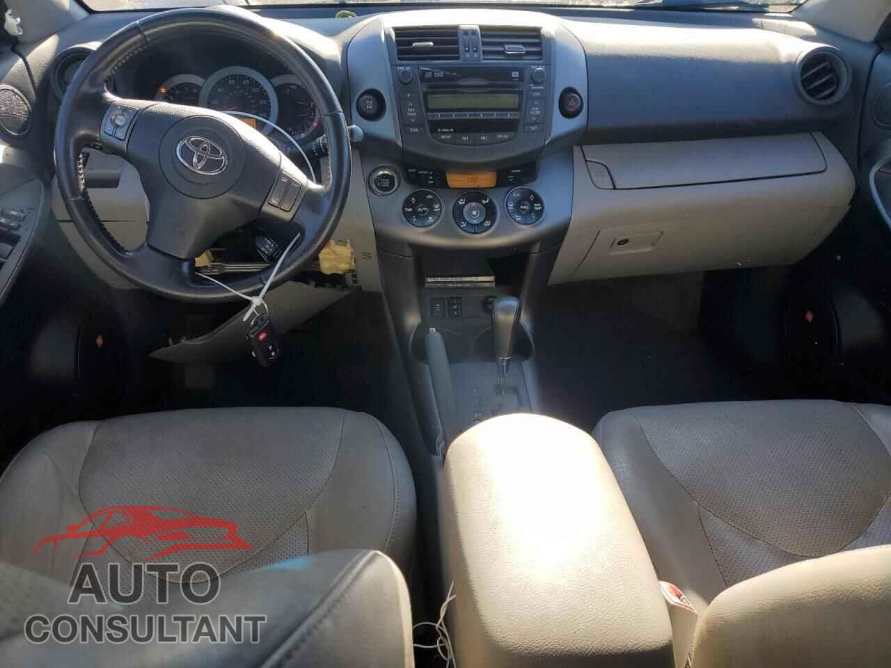 TOYOTA RAV4 2011 - 2T3DF4DV1BW090447