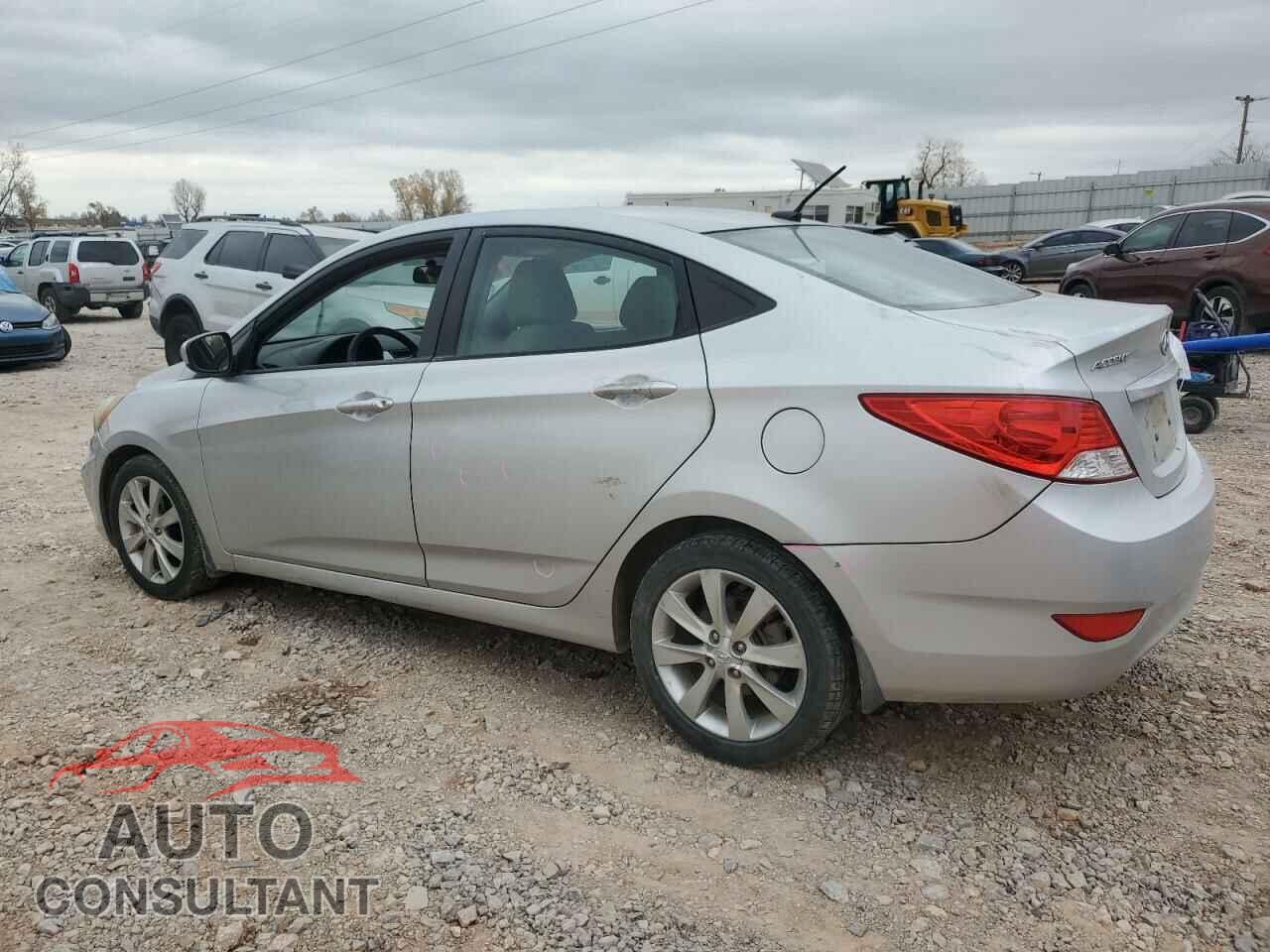 HYUNDAI ACCENT 2013 - KMHCU4AE5DU426120