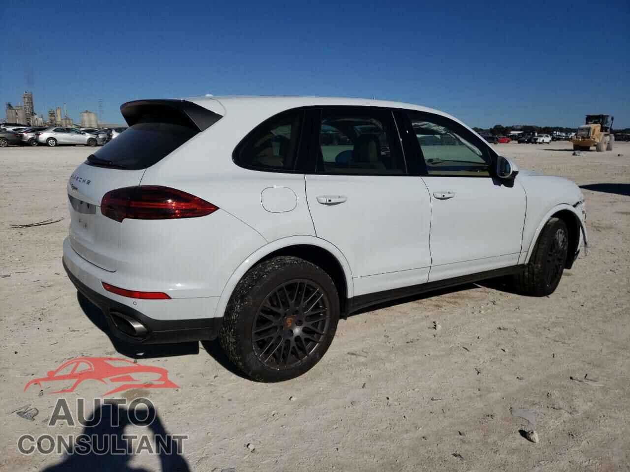 PORSCHE CAYENNE 2017 - WP1AA2A23HKA87095