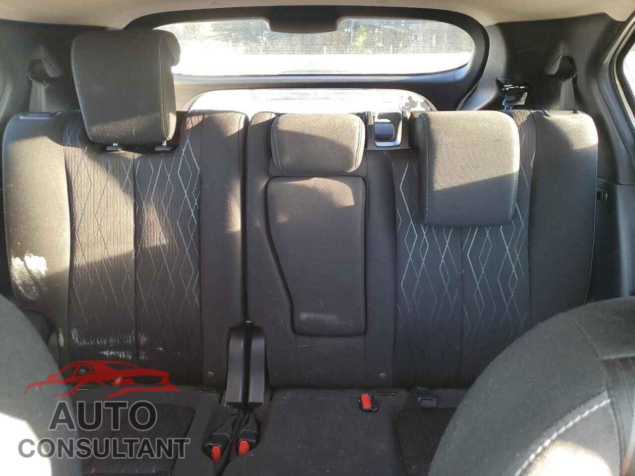 MITSUBISHI ECLIPSE 2018 - JA4AT5AA7JZ038090