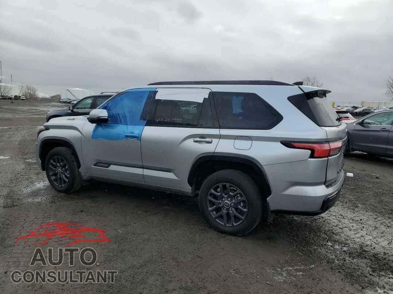 TOYOTA SEQUOIA 2023 - 7SVAAABA5PX010835