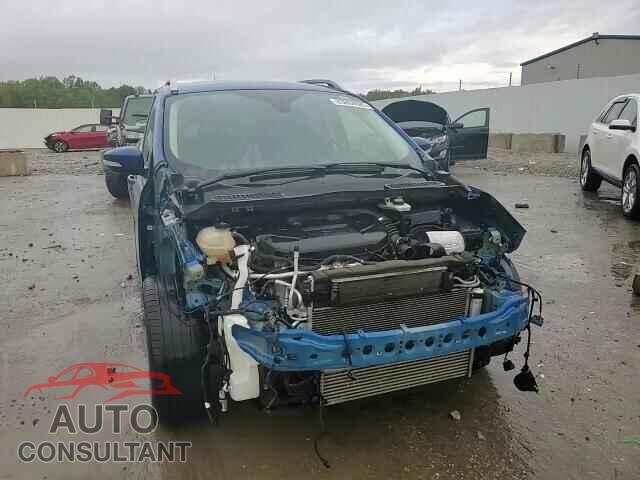 FORD ESCAPE 2017 - 1FMCU9J93HUD57305