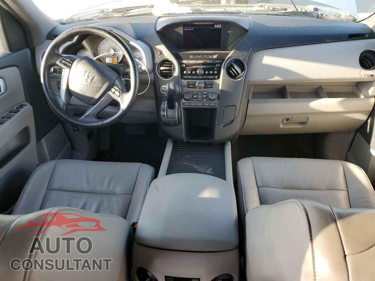HONDA PILOT 2013 - 5FNYF4H51DB074110