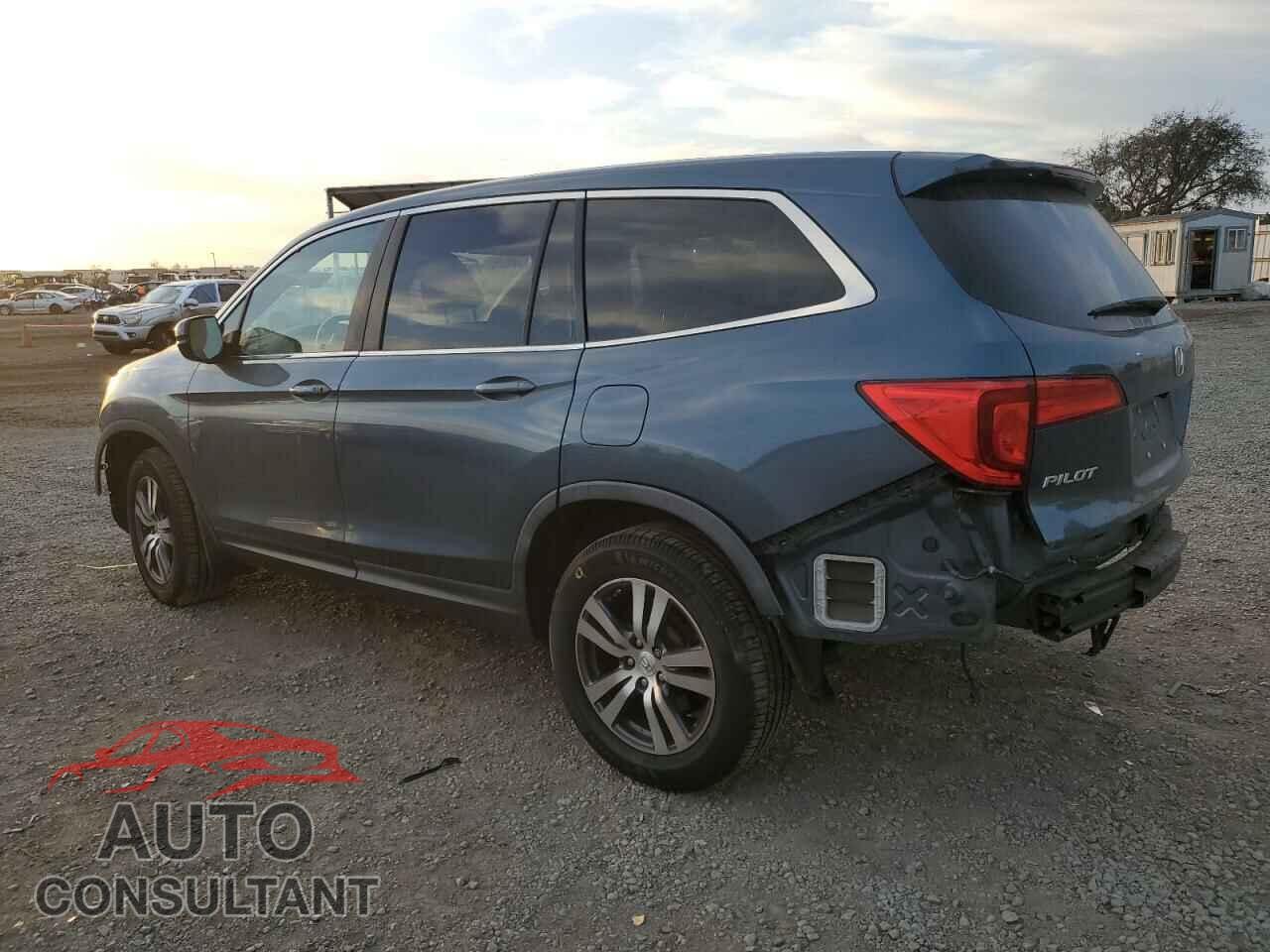 HONDA PILOT 2017 - 5FNYF6H66HB032137