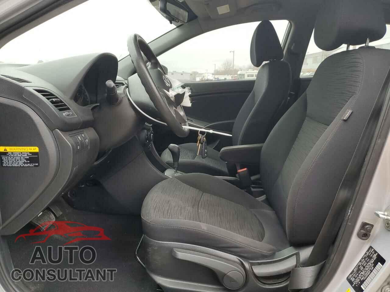 HYUNDAI ACCENT 2017 - KMHCT5AE6HU347330