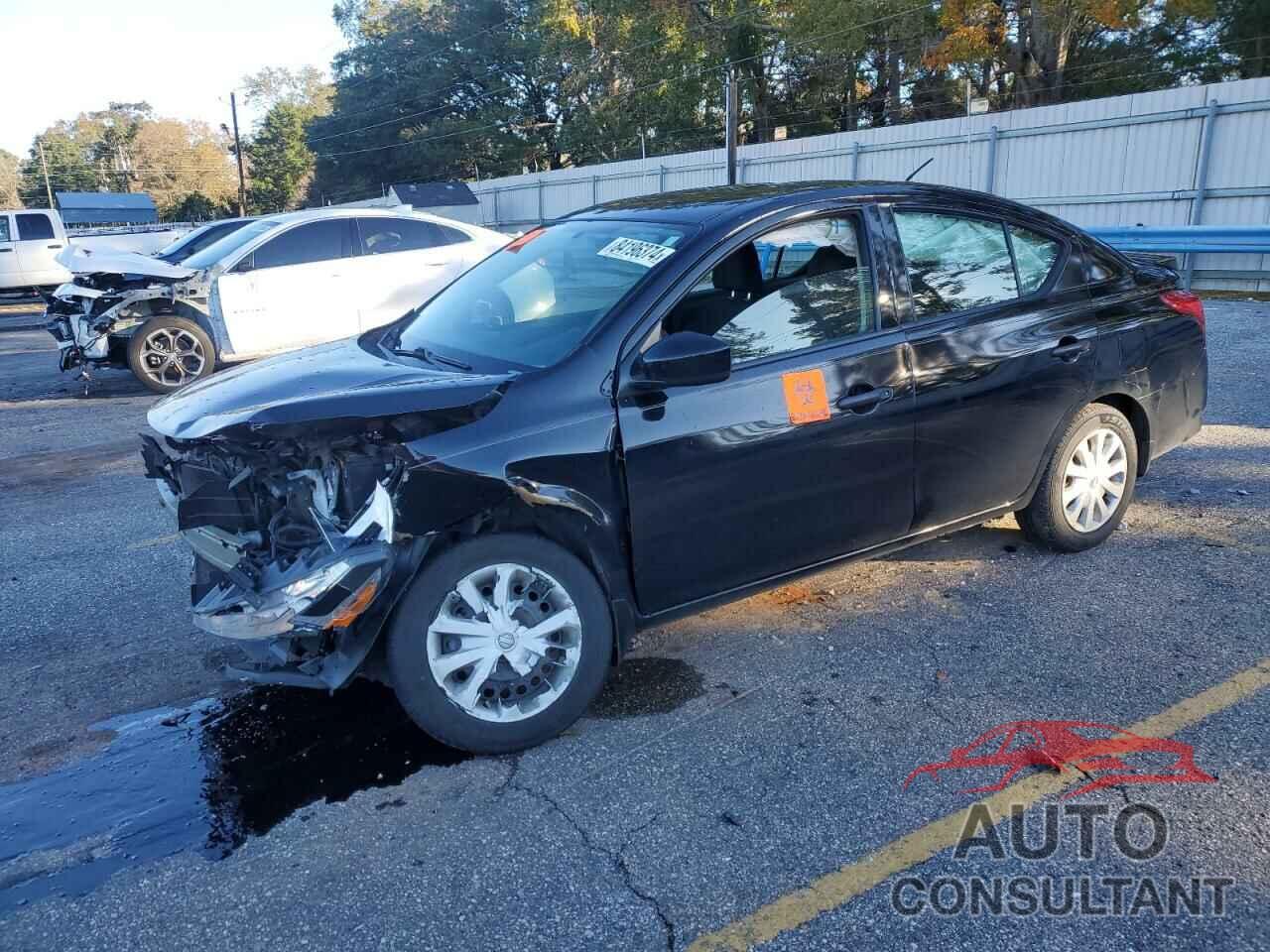 NISSAN VERSA 2018 - 3N1CN7AP2JL806125