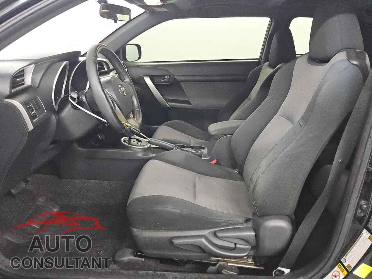 TOYOTA SCION 2014 - JTKJF5C77E3078962