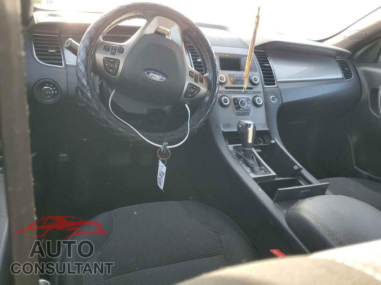FORD TAURUS 2015 - 1FAHP2E88FG174221