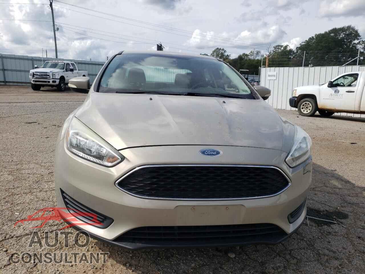 FORD FOCUS 2015 - 1FADP3F23FL325813