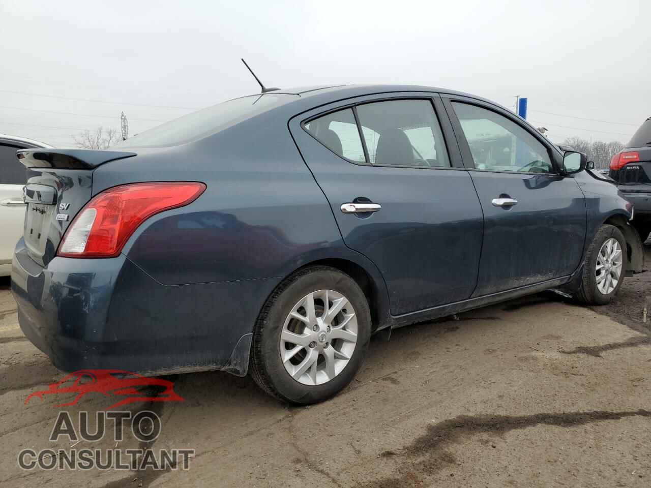 NISSAN VERSA 2017 - 3N1CN7AP1HL824657