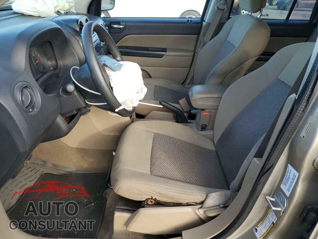 JEEP COMPASS 2010 - 1J4NT4FBXAD553403
