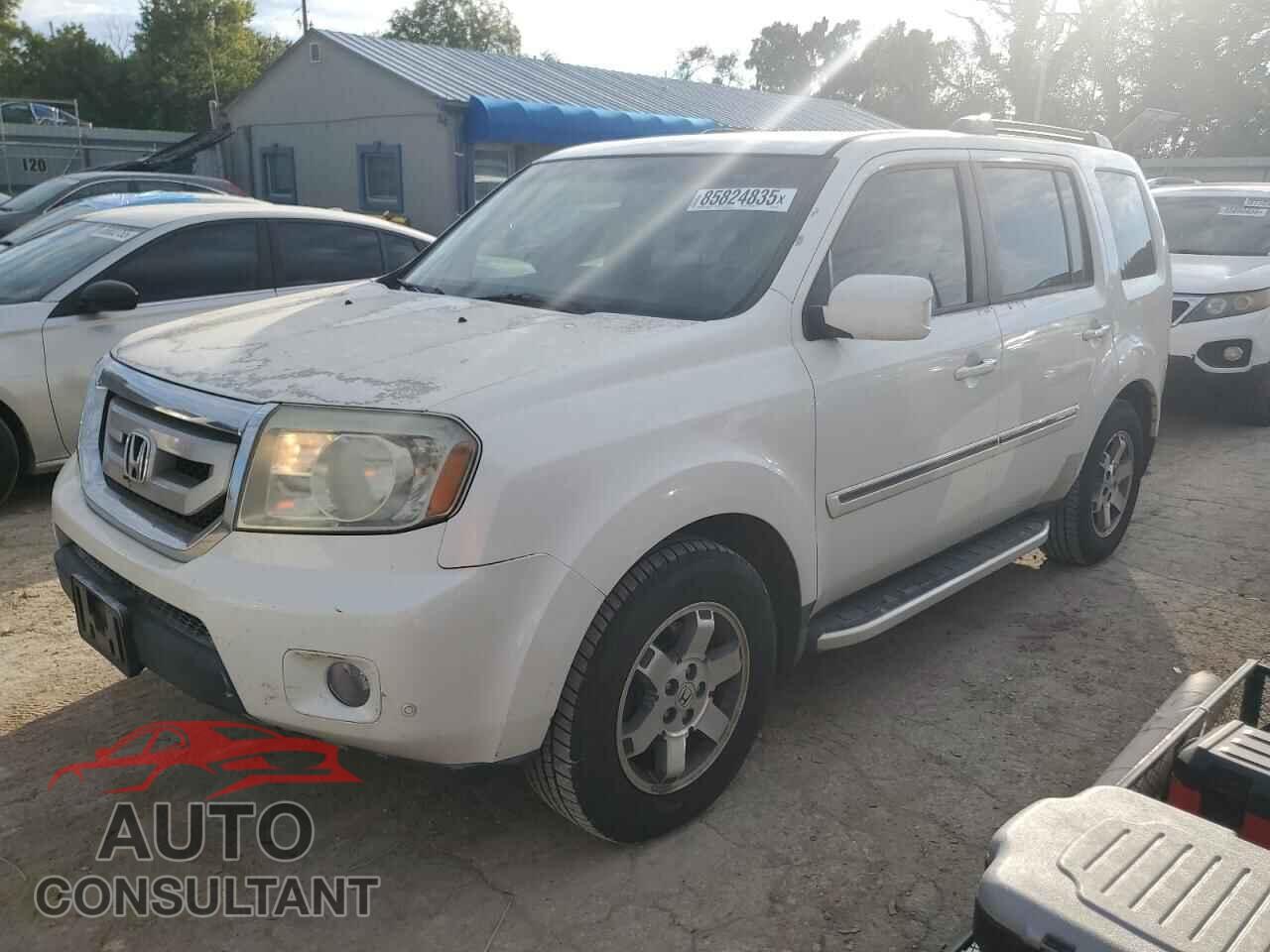 HONDA PILOT 2011 - 5FNYF3H98BB032379