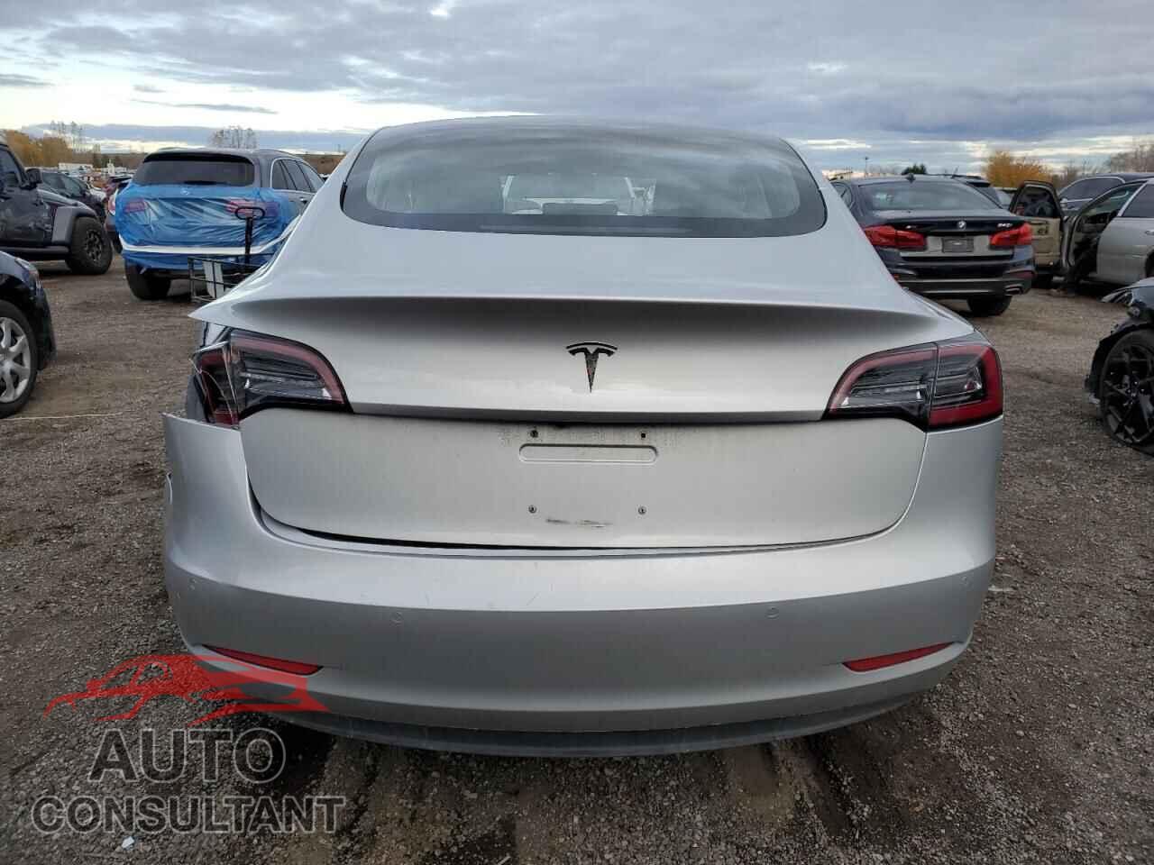 TESLA MODEL 3 2018 - 5YJ3E1EA2JF095735