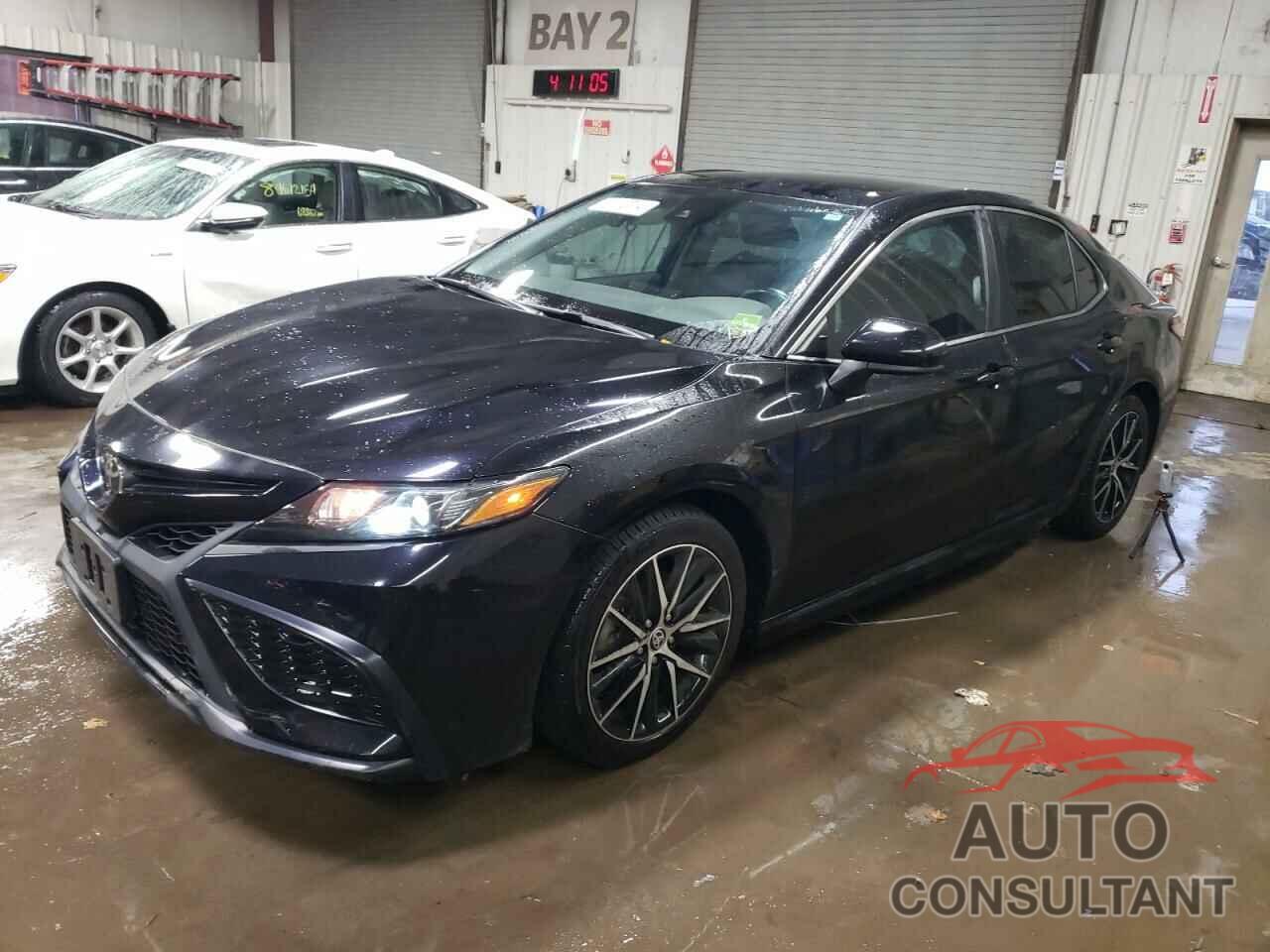 TOYOTA CAMRY 2021 - 4T1G11AK7MU418910
