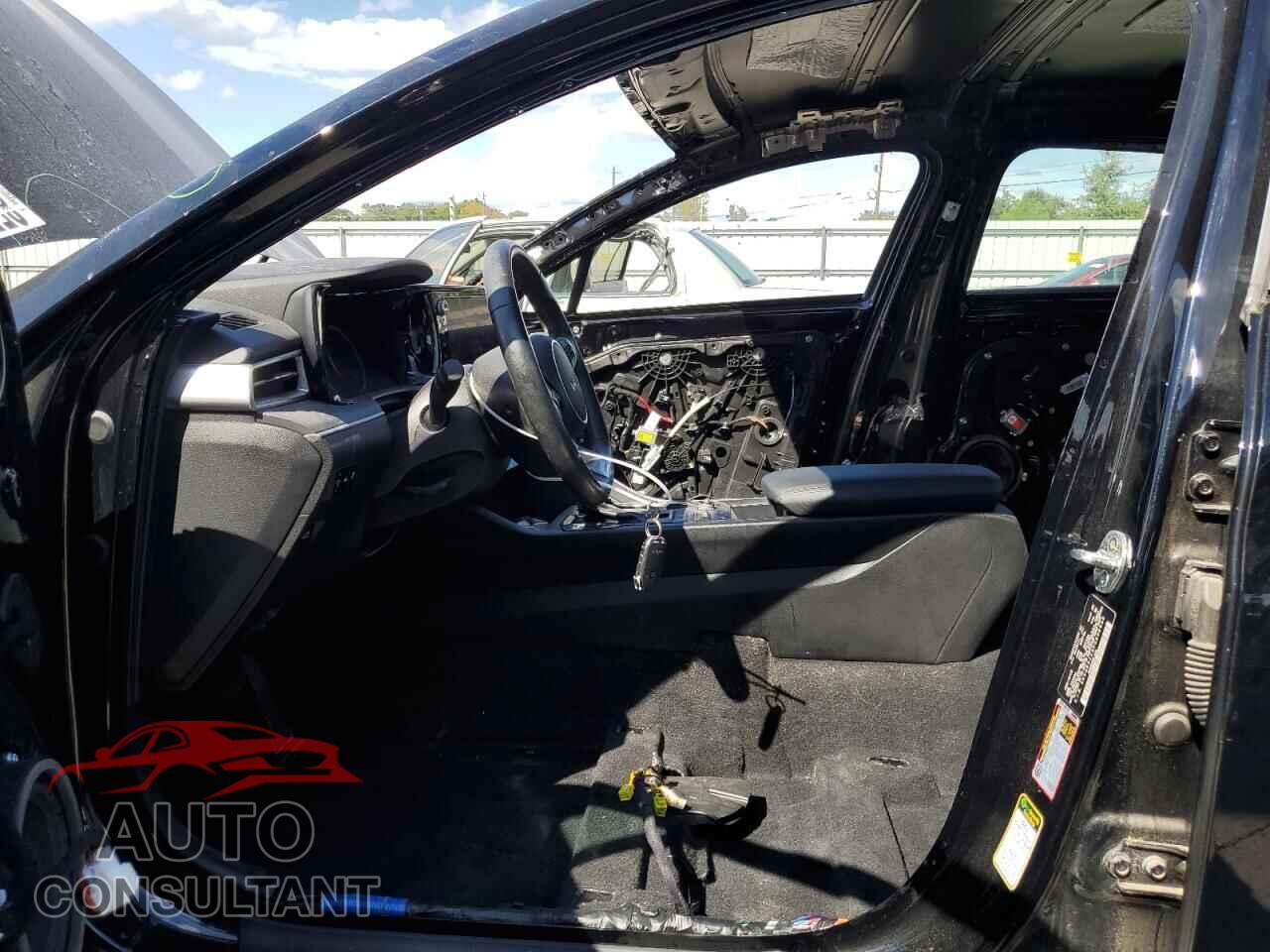 KIA K5 2023 - 5XXG64J24PG206936