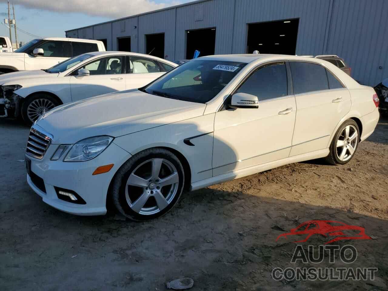 MERCEDES-BENZ E-CLASS 2011 - WDDHF8HB9BA461383