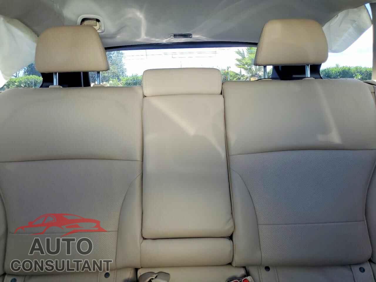 SUBARU OUTBACK 2018 - 4S4BSANC1J3329068
