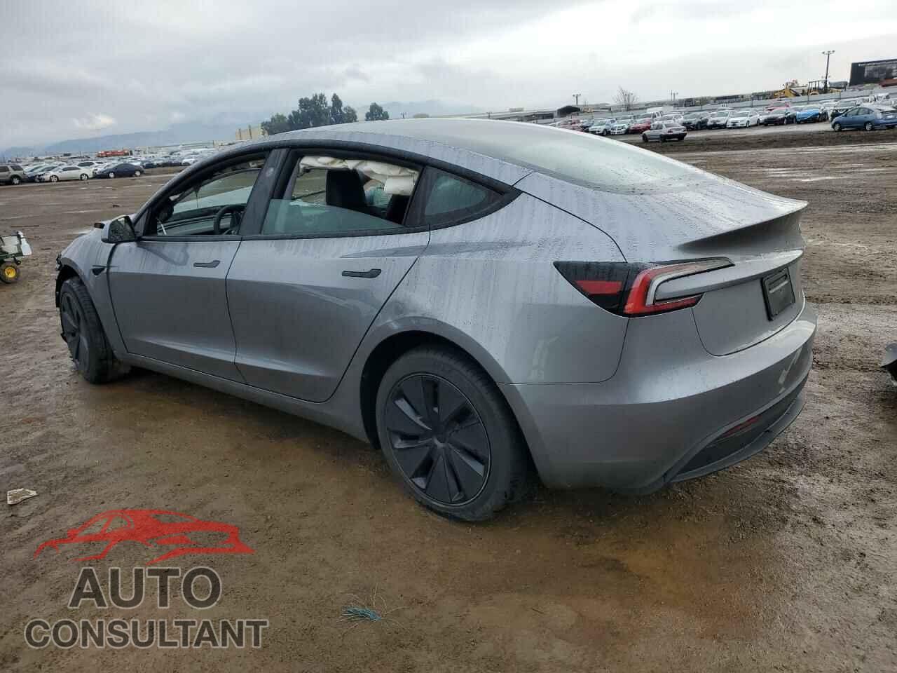 TESLA MODEL 3 2025 - 5YJ3E1EA1SF888798