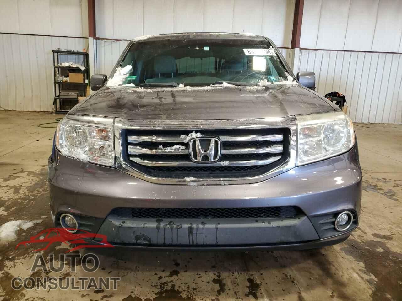 HONDA PILOT 2015 - 5FNYF4H43FB005493