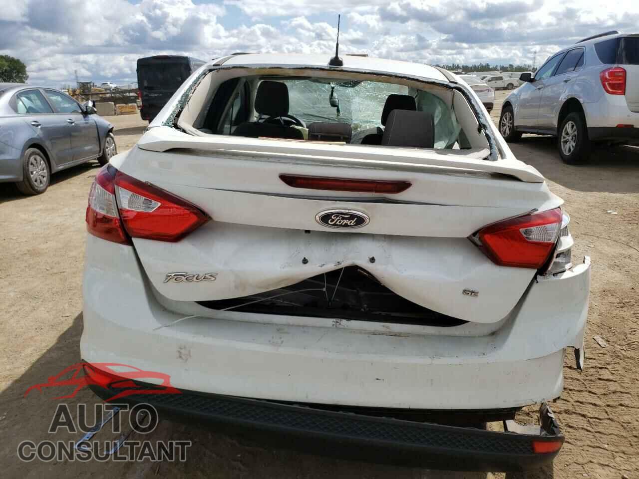 FORD FOCUS 2012 - 1FAHP3F21CL207224