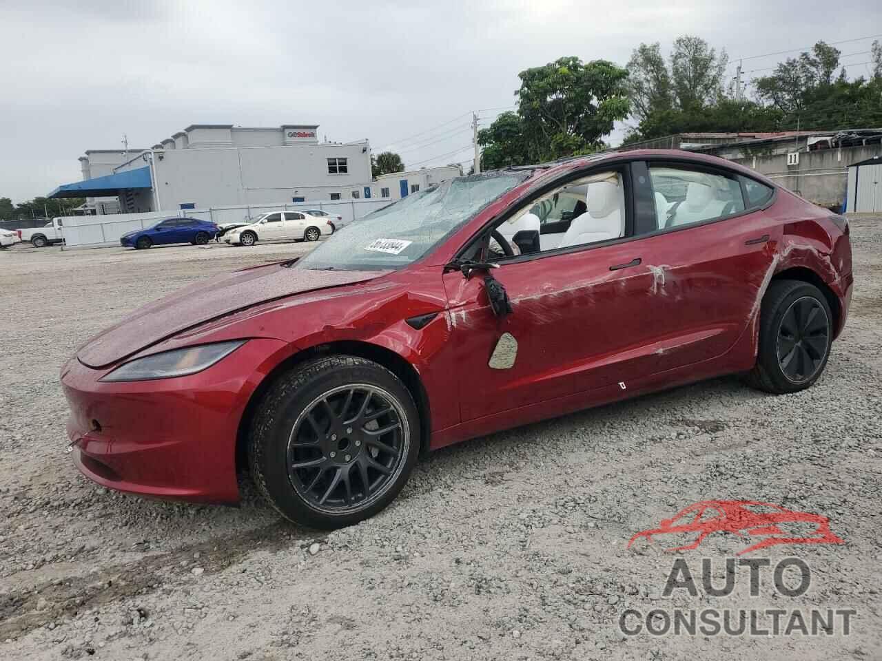 TESLA MODEL 3 2025 - 5YJ3E1EA2SF904586