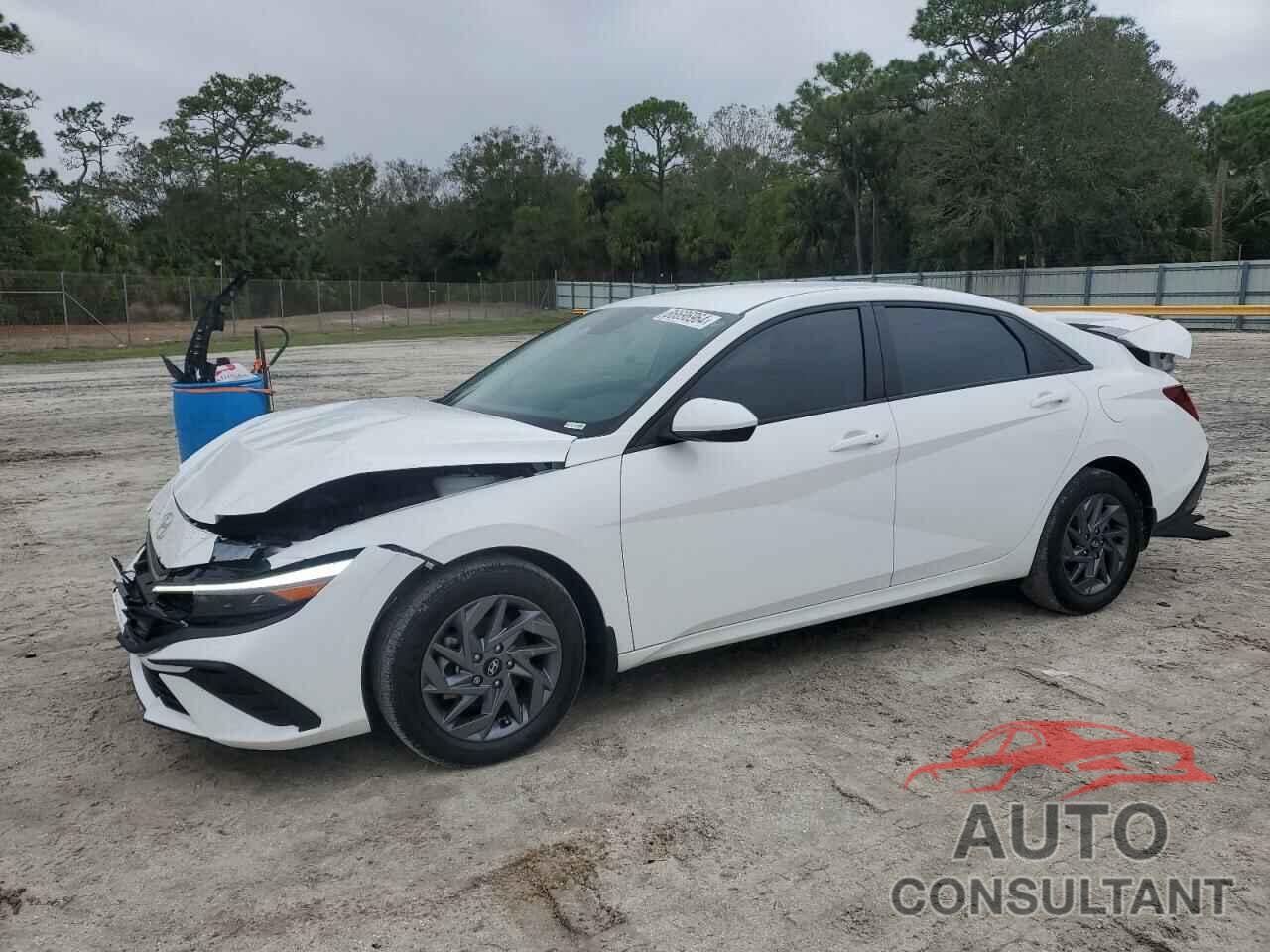 HYUNDAI ELANTRA 2024 - KMHLM4DG9RU757674