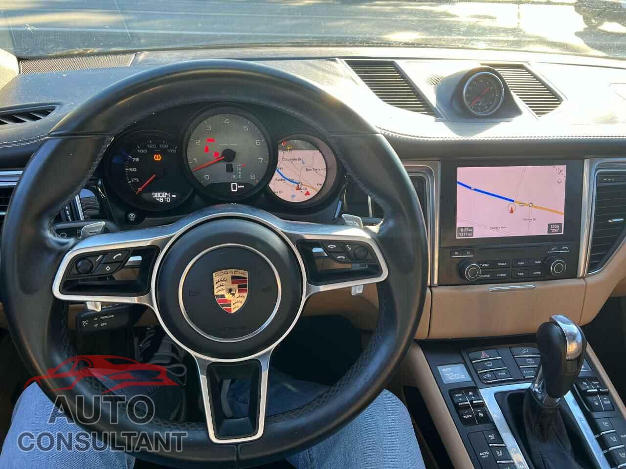 PORSCHE MACAN 2017 - WP1AB2A55HLB11043