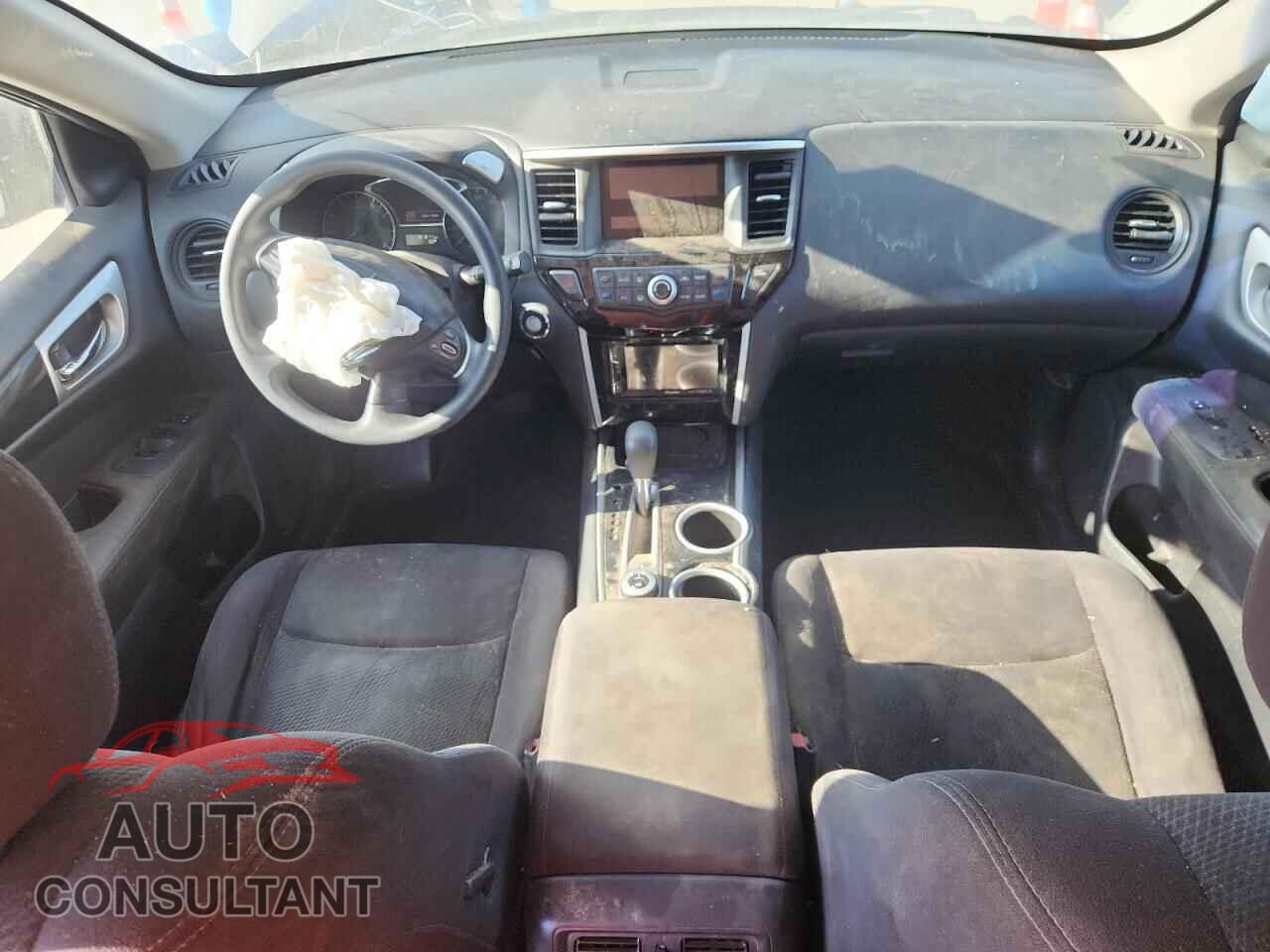 NISSAN PATHFINDER 2015 - 5N1AR2MMXFC651206