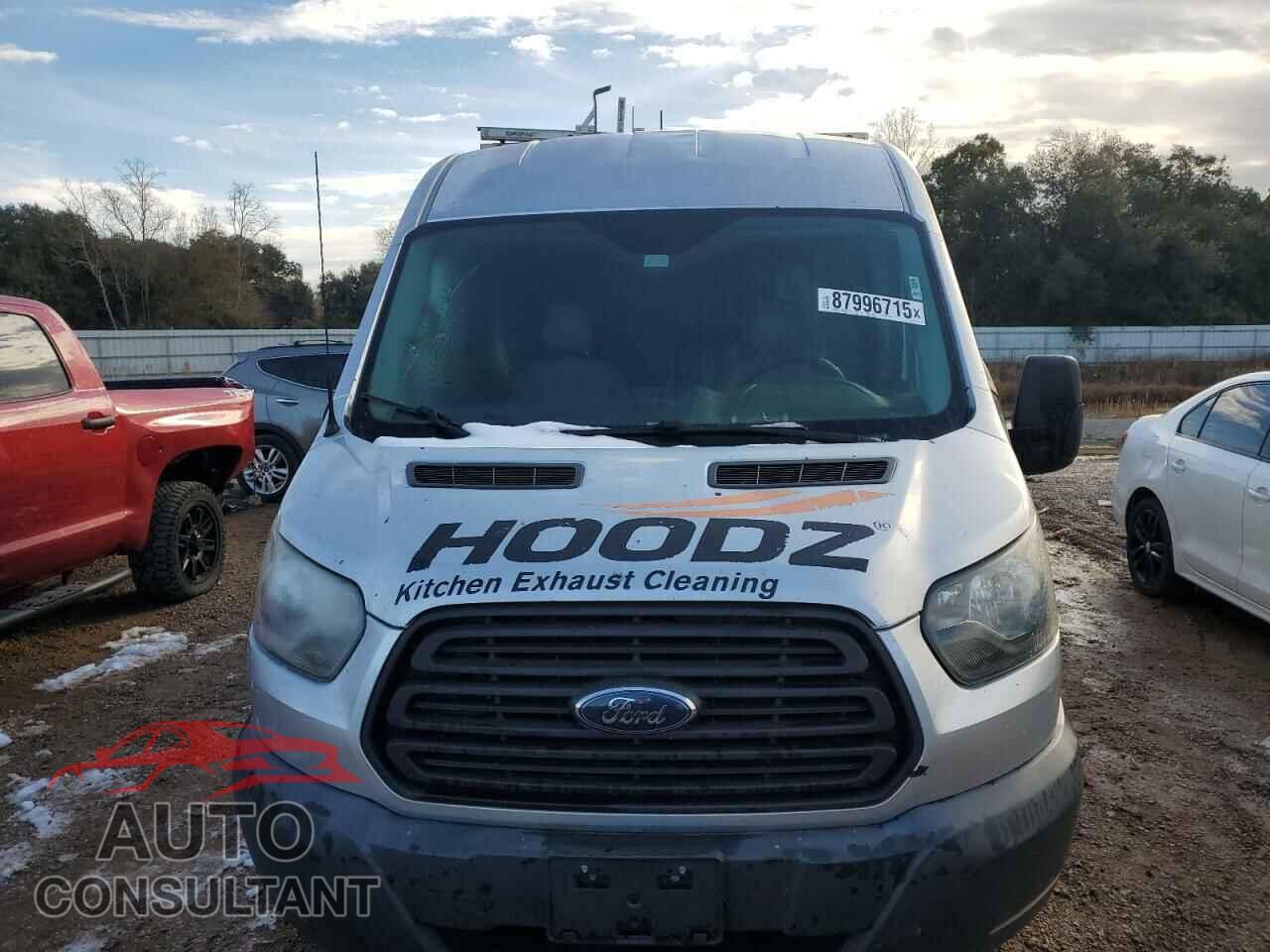 FORD TRANSIT 2015 - 1FTNR2CG3FKA61677