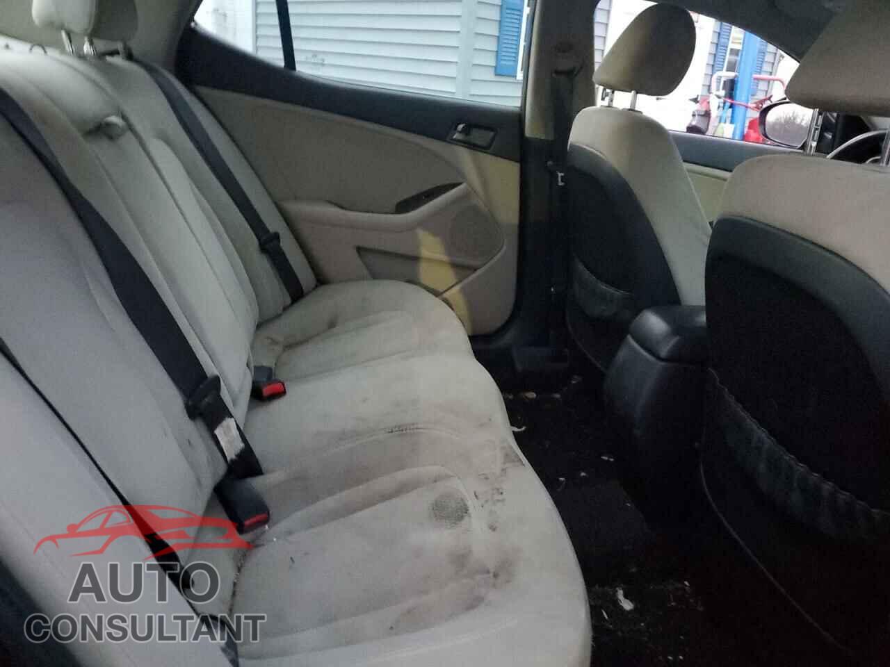KIA OPTIMA 2011 - KNAGM4A76B5069624